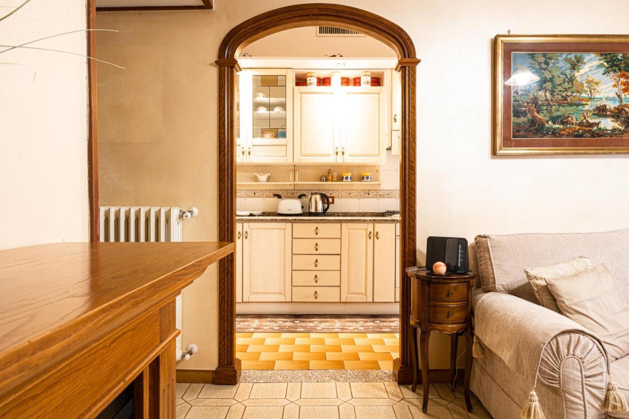 Appartement Quinto Piano à Rome Extérieur photo